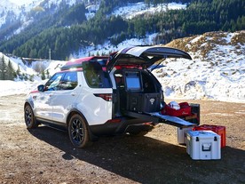 Land Rover Discovery Project Hero 