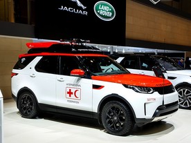 Land Rover Discovery Project Hero 