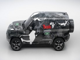 Land Rover Defender Tusk