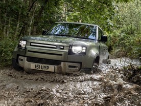 Land Rover Defender 110 P400e PHEV AWD 