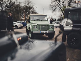 Poslední Land Rover Defender