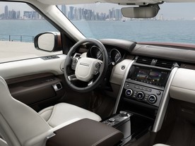 Land Rover Discovery 5