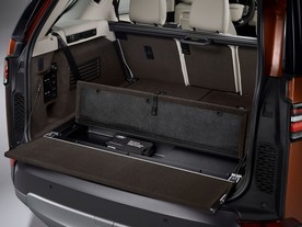 Land Rover Discovery 5
