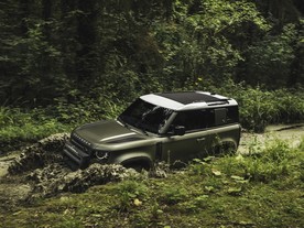 Land Rover Defender 90
