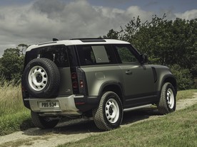 Land Rover Defender 90