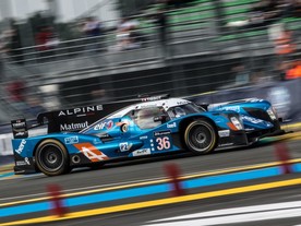 Signatech Alpine A460 Nissan, vítěz kategorie LMP2