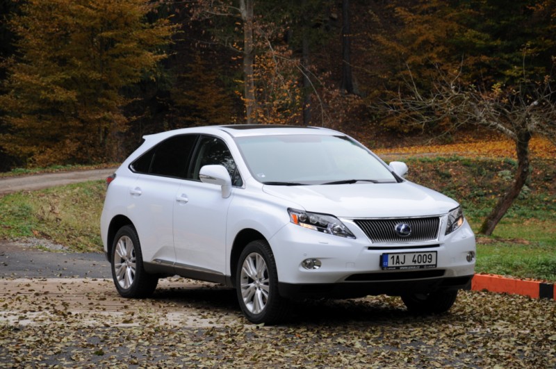 Lexus RX 450 h Premium - hybridní inteligence