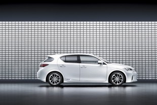 Lexus CT 200h