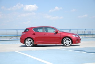 Lexus CT 200h