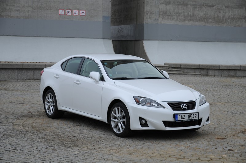 Lexus IS 200d Luxury – rozšíření modelové řady