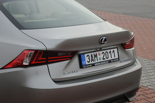 Lexus IS 300h Premium