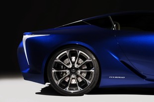 Lexus LF-LC Blue