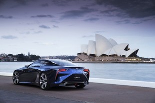 Lexus LF-LC Blue