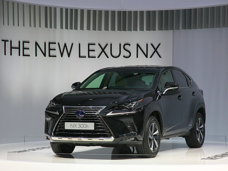 Lexus uvádí modernizaci crossoveru NX