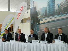 Zleva Miroslav Holan, Martin Bláha (oba Škoda Auto), Martin Feller (Louda Auto), PavelLouda a Vratislav Strašil (Porsche