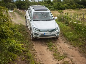 Louda Auto - k dispozici bude i off roadová dráha