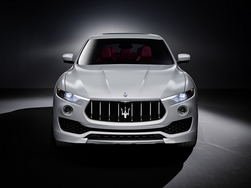 Maserati ukazuje podobu crossoveru Levante