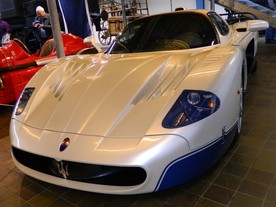 Maserati MC12