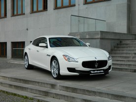 Maserati Quattroporte