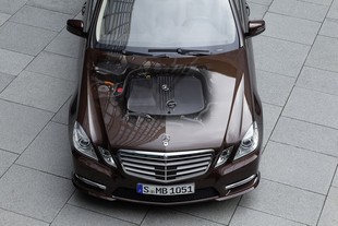 Mercedes-Benz E 300 HYBRID