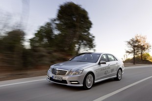 Mercedes-Benz E 300 HYBRID