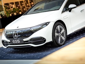 Mercedes-Benz EQS 450+ 