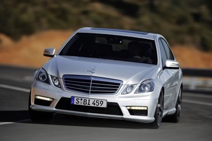 autoweek.cz - Mercedes-Benz E 63 AMG – řízný sportovní sedan