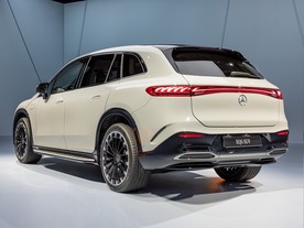 Mercedes EQS SUV