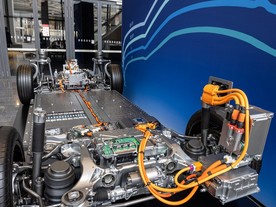 Mercedes EQS SUV