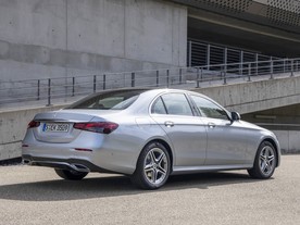 Mercedes-Benz E300 e 4Matic MY2020