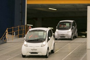 autoweek.cz - Mitsubishi posílá i-MiEV do světa