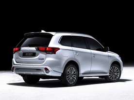 Mitsubishi Outlander PHEV MY19