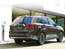 Mitsubishi Outlander PHEV MY19