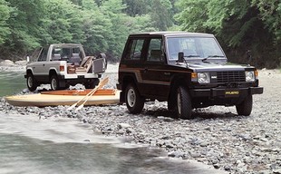 Mitsubishi Pajero 1st Metal Top a Canvas Top 1983