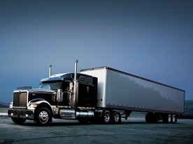 Navistar International 9900