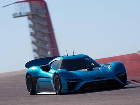 Nio EP9 na okruhu COTA