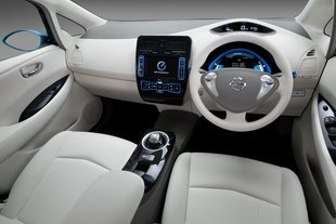 interiér Nissanu Leaf