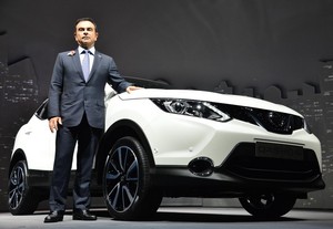 Carlos Ghosn a Nissan Qashqai 2014
