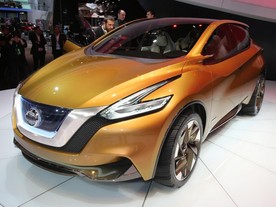 Nissan Resonance Concept