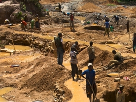 Zde se rodí elektromobilita: těžba kobaltu v Kongu