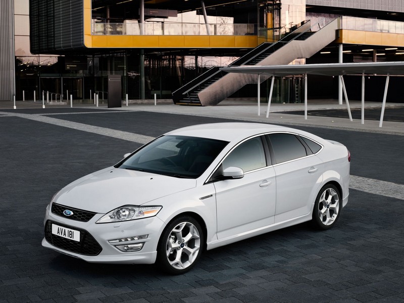 Modernizovaný Ford Mondeo na autosalonu MIAS 2010 v Moskvě