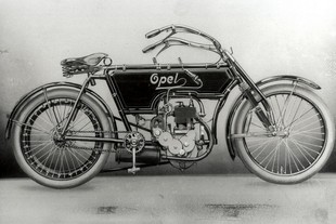 Dvouválcový motocykl Opel z roku 1905