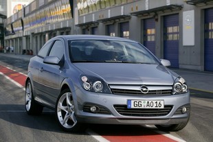 Opel Astra GTC (2005)