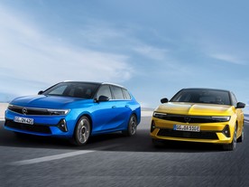 Opel Astra ST a Opel Astra