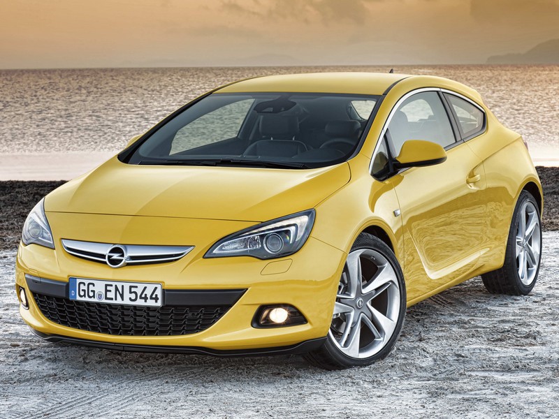 Opel Astra GTC: kupé s dramatickým vzhledem