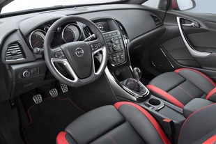 Opel Astra 2.0 BiTurbo