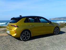 Opel Astra L Hybrid