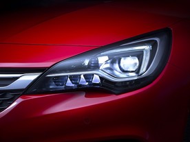 Opel Astra E - IntelliLux LED