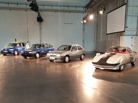 Opel už v minulosti elektromobily testoval a vytvořil s nimi šest světových rekordů