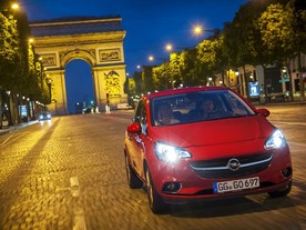 Opel Corsa v Paříži
